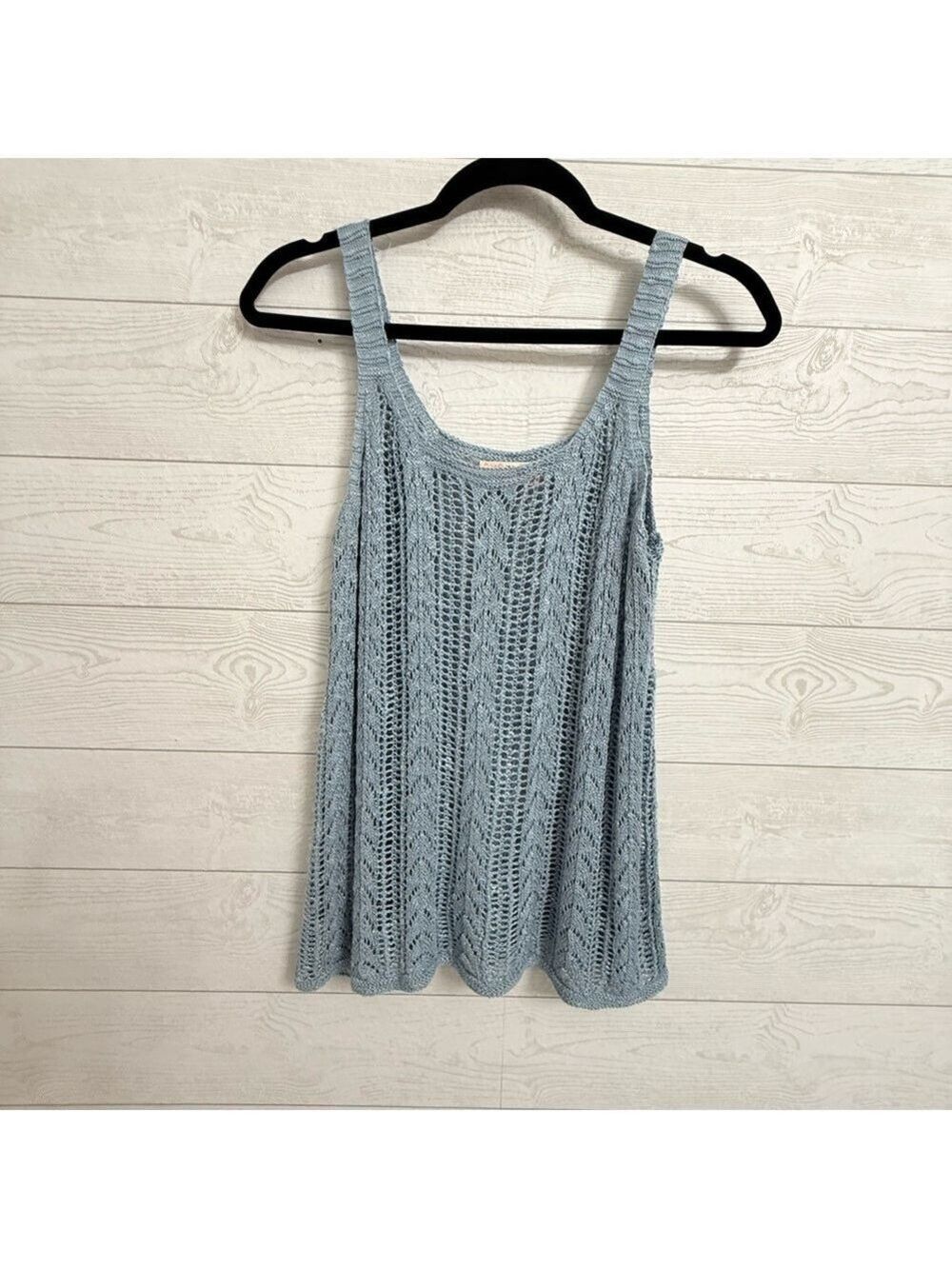 Pink Republic Women’s Blue Sleeveless Crocheted Top. Size M - Picture 1 of 6